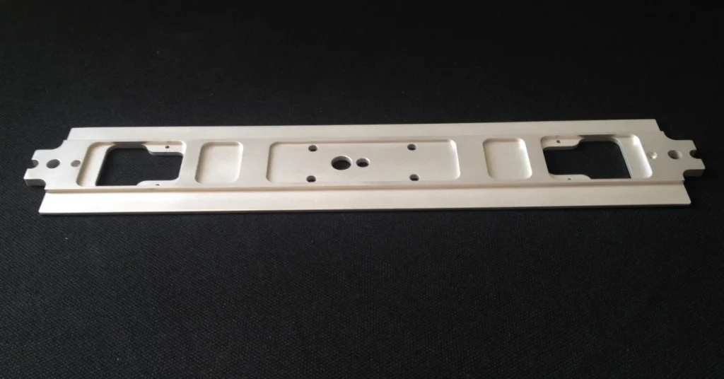 Red caboose gp9 aluminum frame