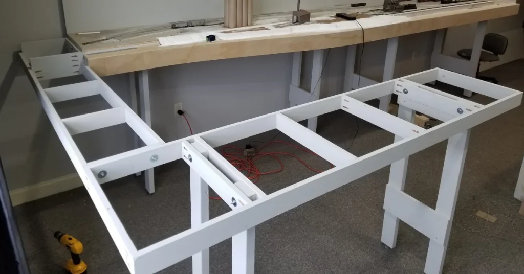 Modular model railroad benchwork construction using pocket screws and plywood.